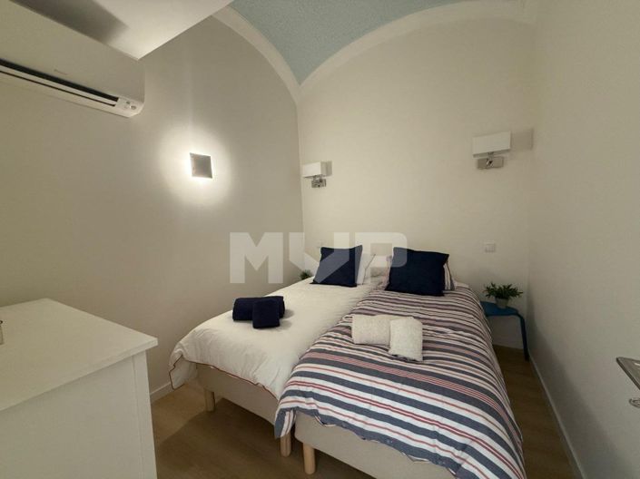 Image No.3-3 Bed House for sale