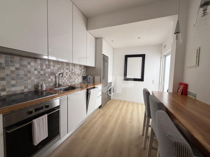 Image No.9-3 Bed House for sale