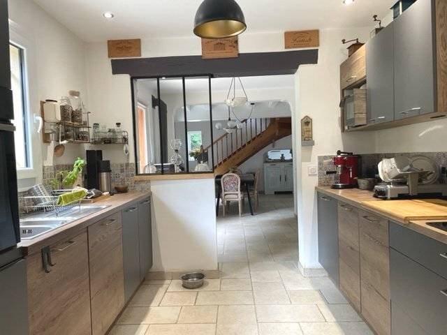 Image No.2-5 Bed House for sale