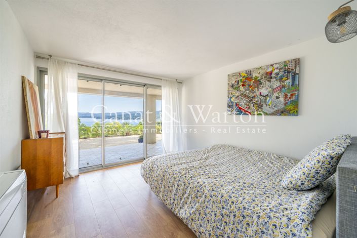 Image No.28-5 Bed House for sale