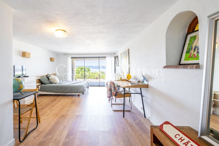 Image No.29-5 Bed House for sale