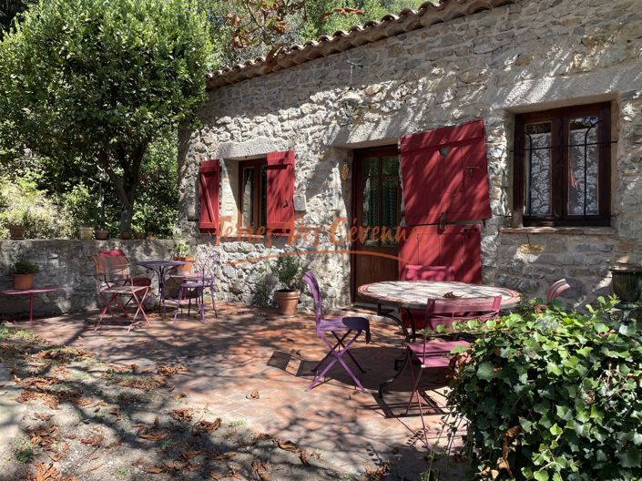 Image No.10-3 Bed House for sale