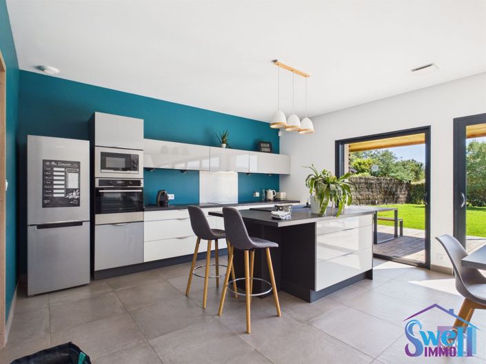 Image No.17-4 Bed House for sale