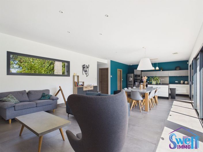Image No.18-4 Bed House for sale