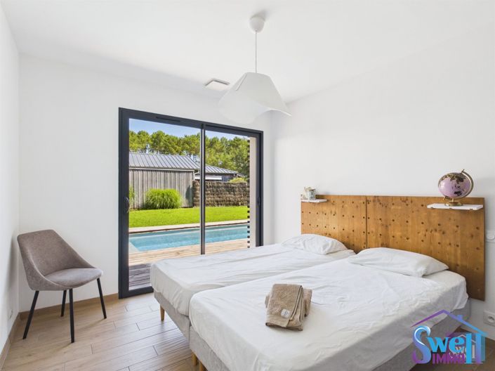 Image No.26-4 Bed House for sale