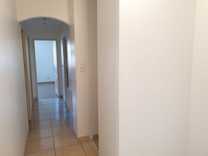 Image No.13-3 Bed House for sale