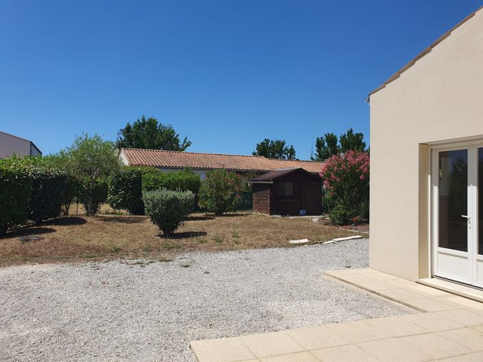 Image No.19-3 Bed House for sale