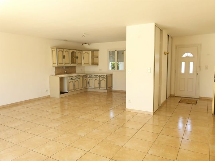 Image No.3-3 Bed House for sale