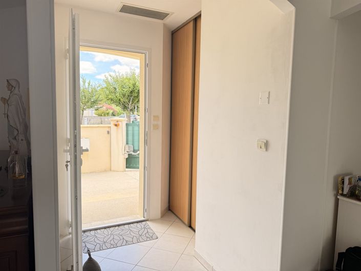 Image No.24-5 Bed House for sale