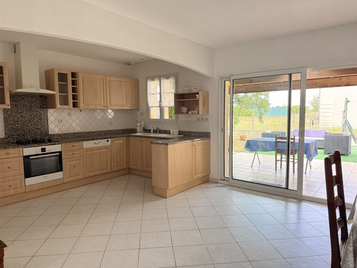 Image No.27-5 Bed House for sale