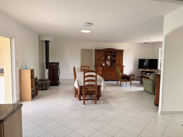 Image No.3-5 Bed House for sale