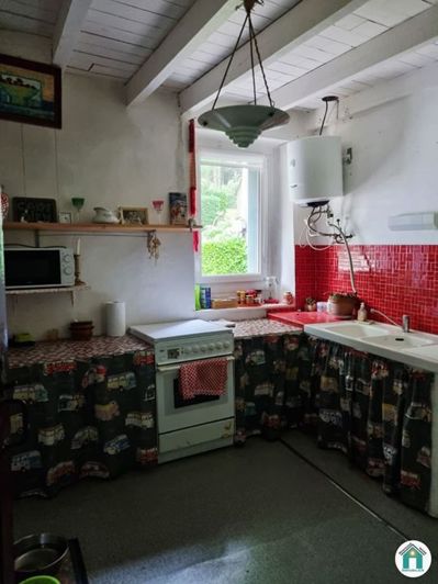 Image No.8-3 Bed House for sale