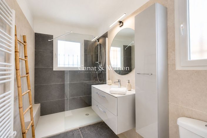 Image No.7-3 Bed House for sale