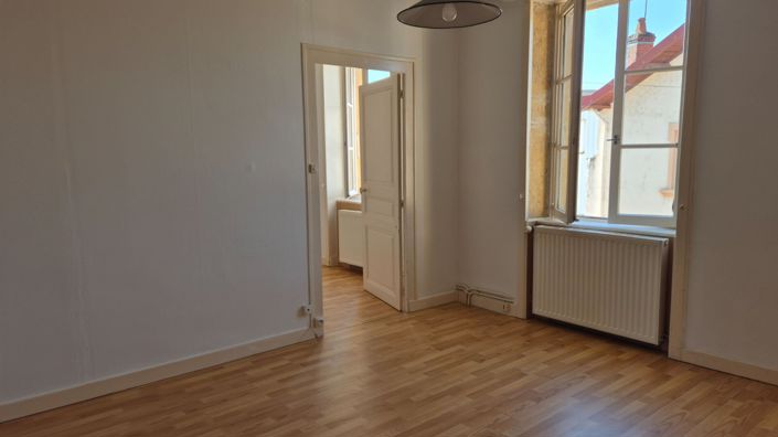 Image No.12-10 Bed House for sale