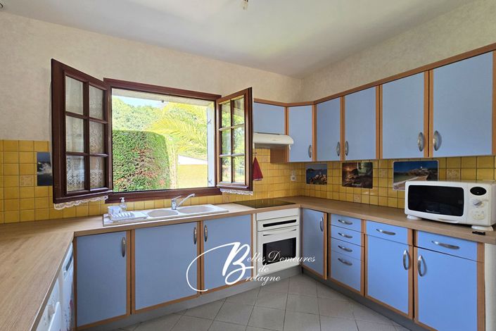 Image No.13-8 Bed House for sale