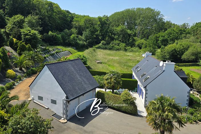 Image No.4-8 Bed House for sale