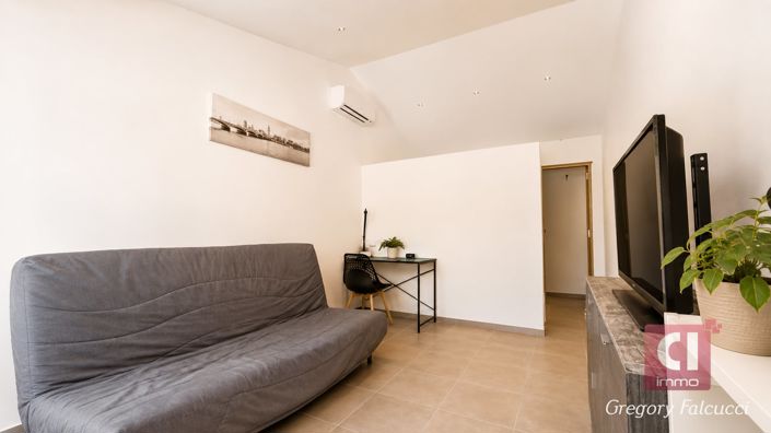 Image No.14-4 Bed House for sale