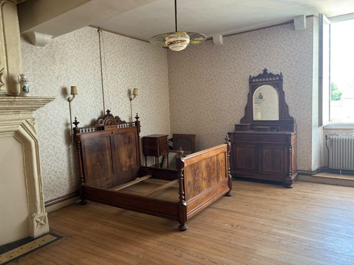 Image No.7-4 Bed House for sale