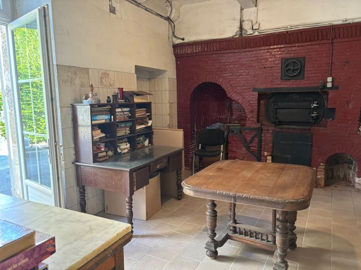 Image No.8-4 Bed House for sale