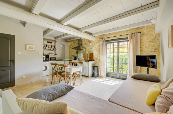 Image No.18-11 Bed House for sale