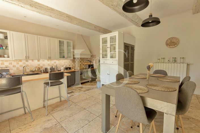 Image No.7-11 Bed House for sale