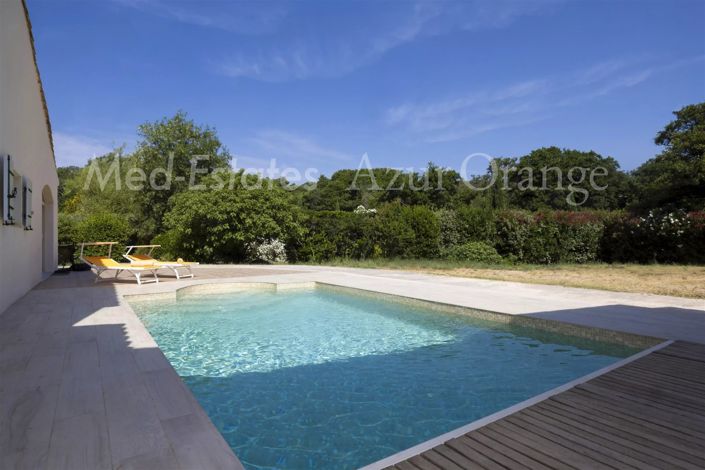 Image No.10-5 Bed House for sale