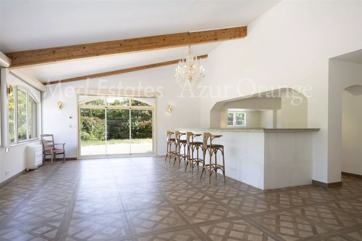 Image No.14-5 Bed House for sale
