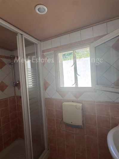 Image No.27-5 Bed House for sale