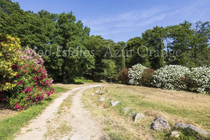 Image No.36-5 Bed House for sale