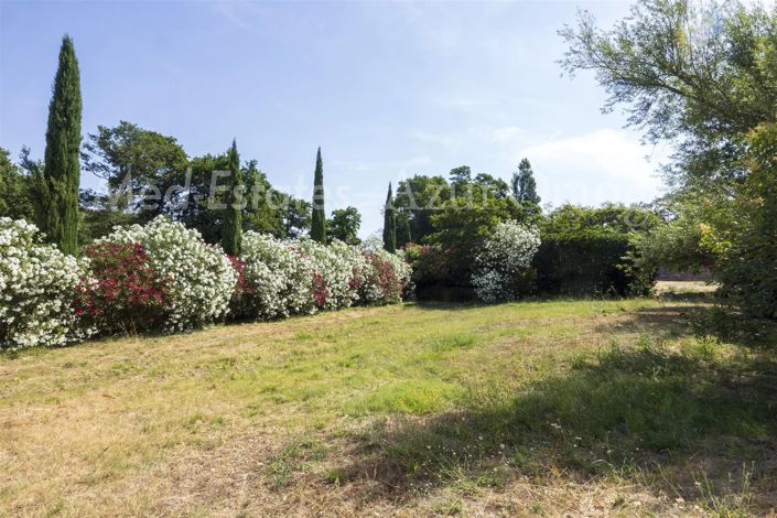 Image No.37-5 Bed House for sale