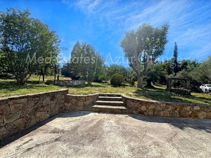 Image No.4-5 Bed House for sale