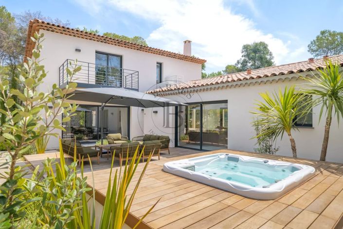 Image No.18-5 Bed House for sale