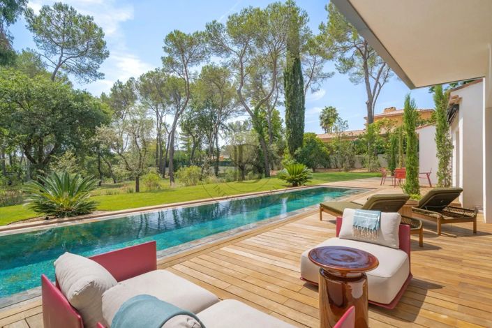 Image No.20-5 Bed House for sale