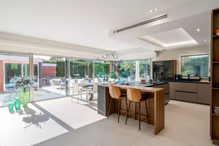 Image No.27-4 Bed House for sale