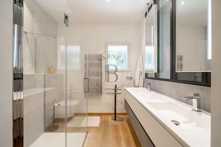 Image No.6-4 Bed House for sale