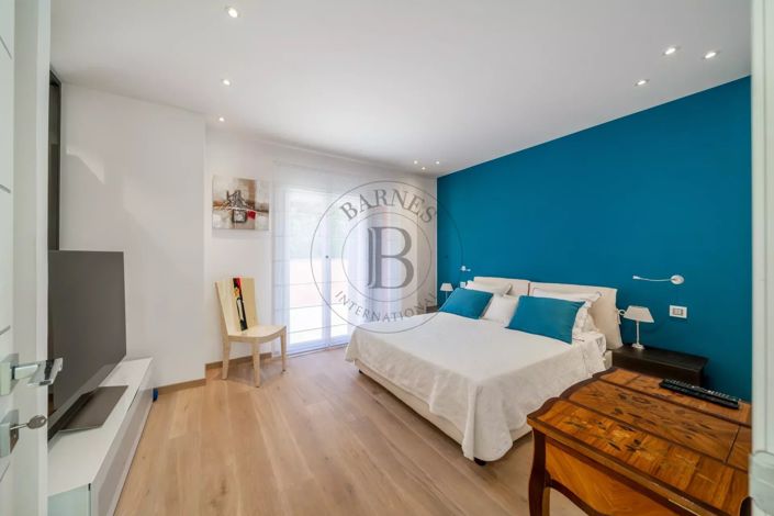 Image No.9-4 Bed House for sale