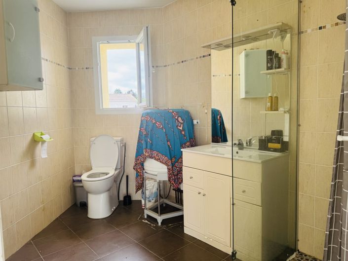 Image No.28-4 Bed House for sale