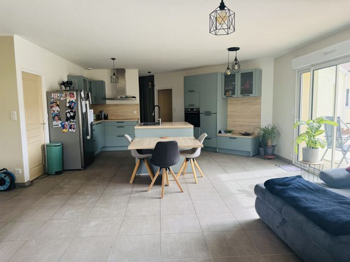 Image No.4-4 Bed House for sale