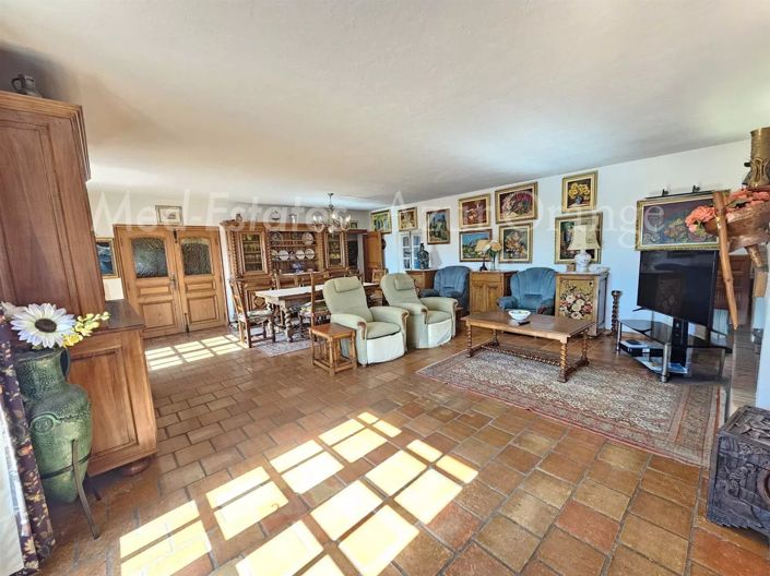 Image No.9-Maison de 6 chambres à vendre à Grimaud