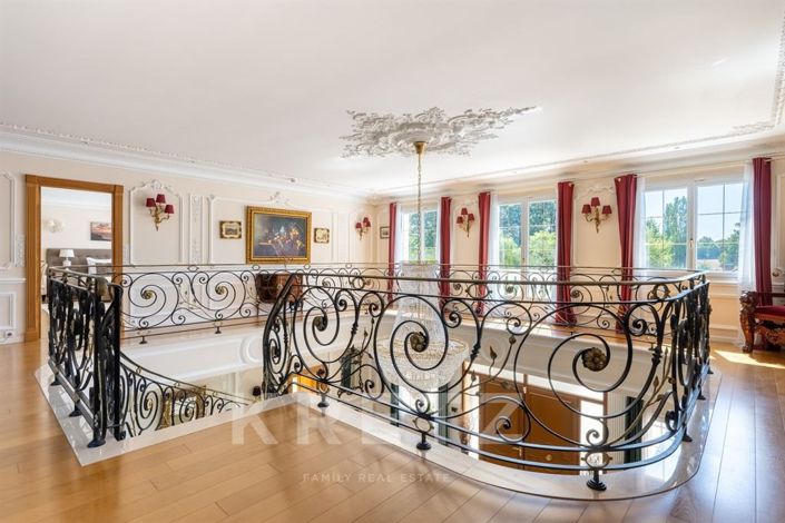 Image No.16-5 Bed House for sale