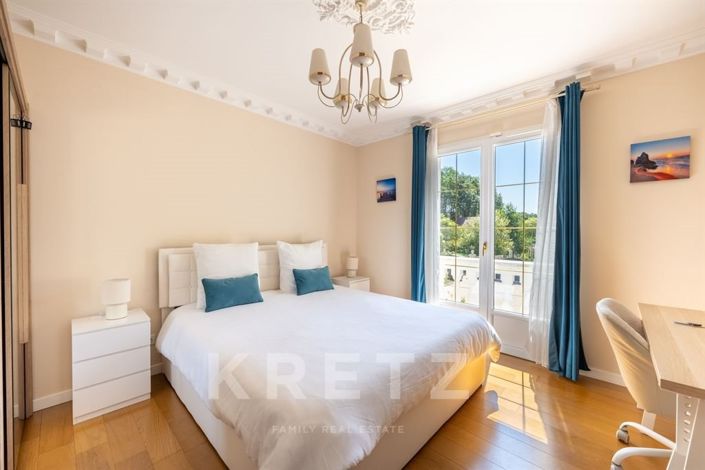 Image No.22-5 Bed House for sale