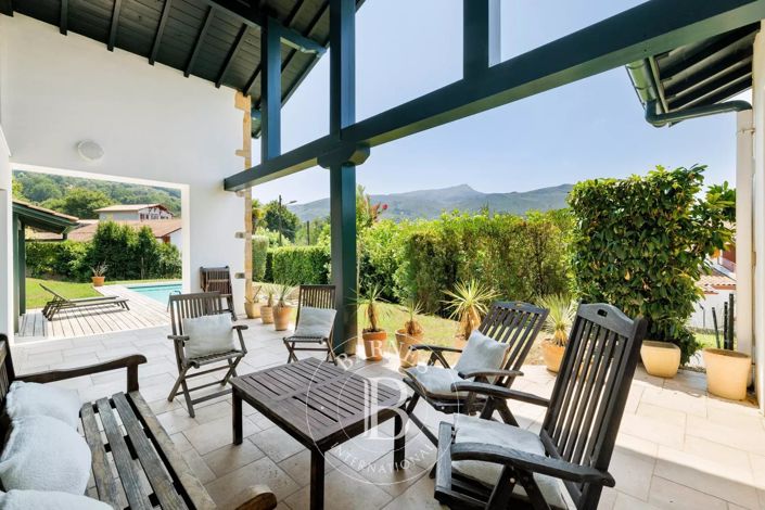 Image No.5-4 Bed House for sale