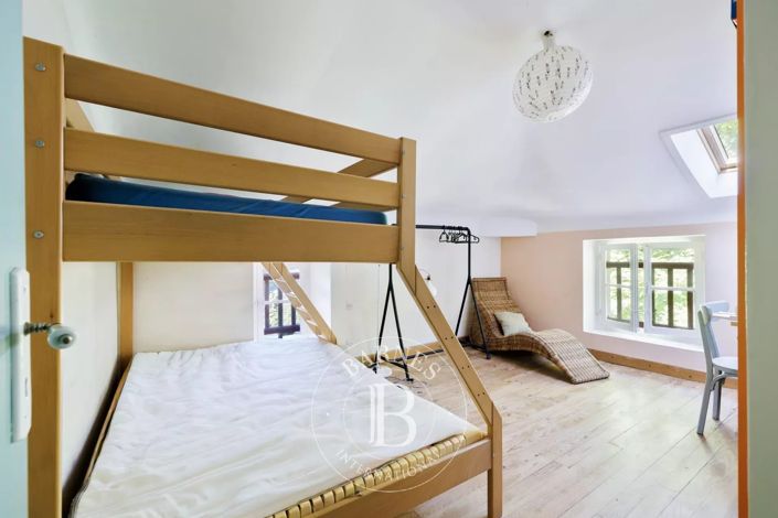 Image No.15-5 Bed House for sale