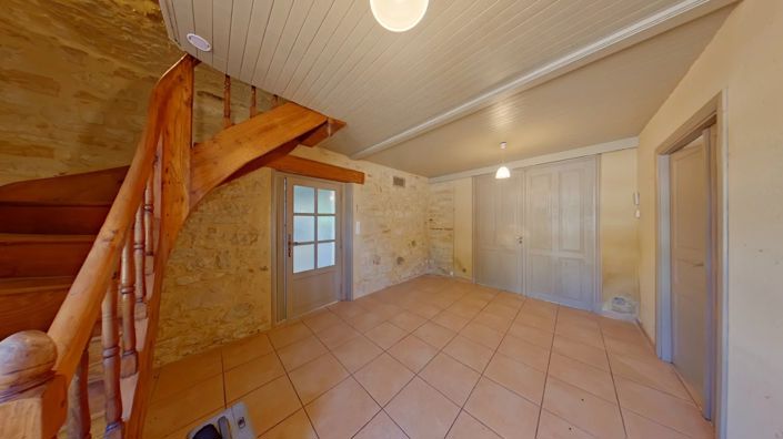 Image No.6-6 Bed House for sale