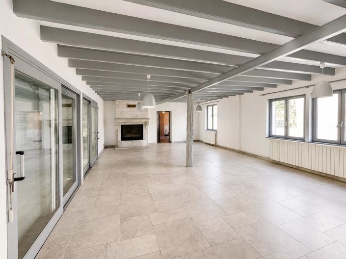 Image No.7-6 Bed House for sale