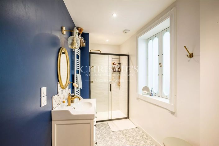 Image No.11-5 Bed House for sale