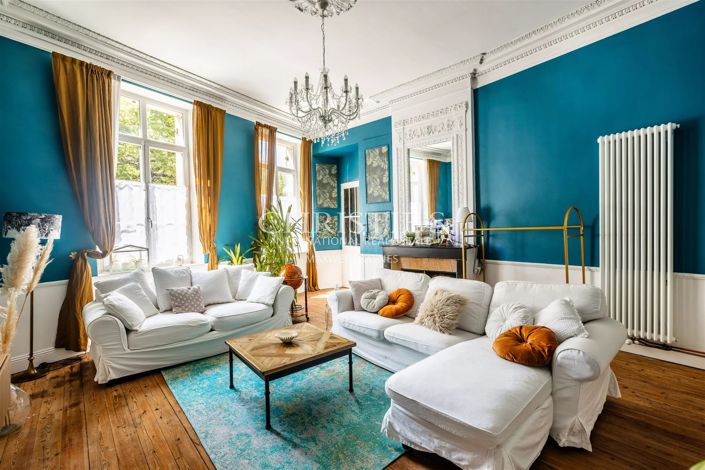Image No.6-5 Bed House for sale