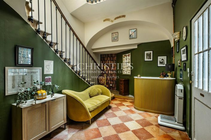 Image No.9-5 Bed House for sale