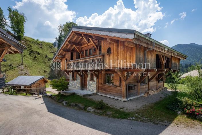 Image No.12-5 Bed House for sale