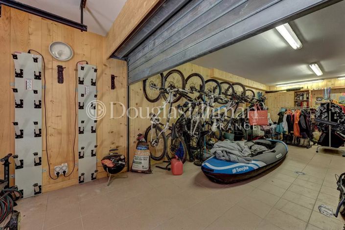 Image No.15-5 Bed House for sale